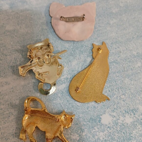 Collection of Four Vintage Cat Brooches - Picture 4 of 4
